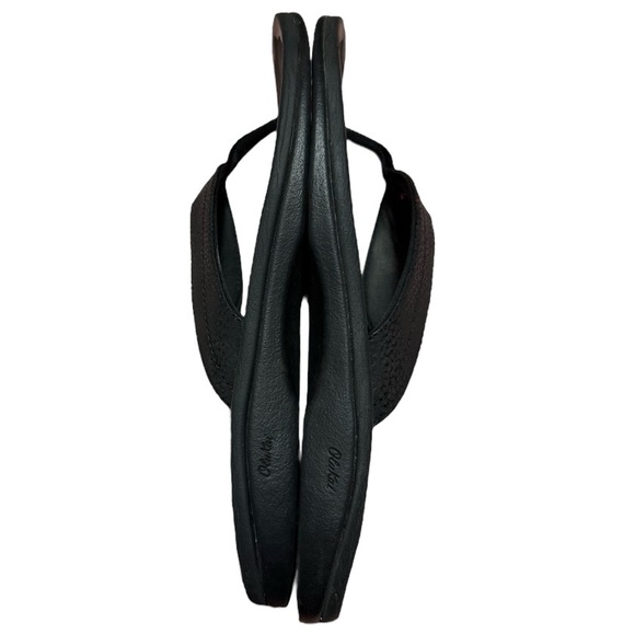 Olukai women’s Black Flip Flops - Picture 3 of 4